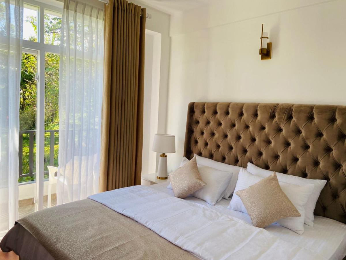 Grand Winterberry - Lake View Luxury Residence Nuwara Eliya Buitenkant foto