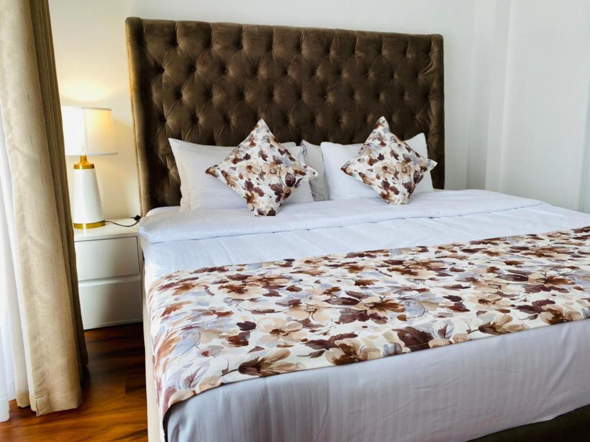 Grand Winterberry - Lake View Luxury Residence Nuwara Eliya Buitenkant foto