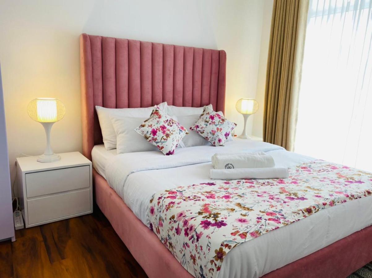 Grand Winterberry - Lake View Luxury Residence Nuwara Eliya Buitenkant foto