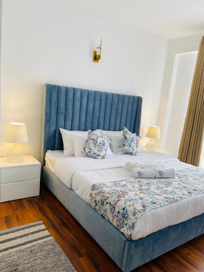 Grand Winterberry - Lake View Luxury Residence Nuwara Eliya Buitenkant foto